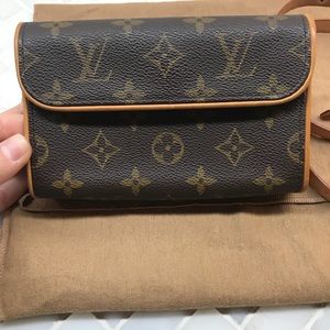 Louis Vuitton Pochette Florentine Belt Bag